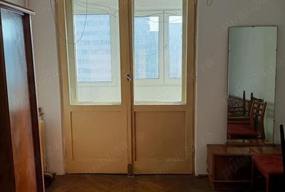 Apartament de vanzare 3 camere Lujerului - 3