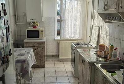 Apartament cu 3 camere decomandat în Tudor Vladimirescu