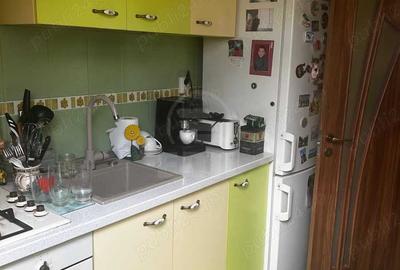 Apartament cu 3 camere semidecomandat în Florești - 4