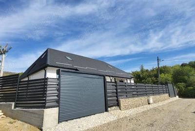 Casă cu 3 camere cu Teren 400 Mp în Vlădești - 6