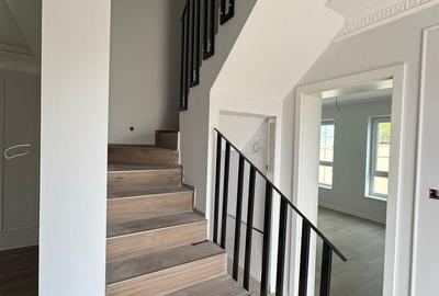 Duplex cu 4 camere cu Canalizare în Moșnița Nouă - 4