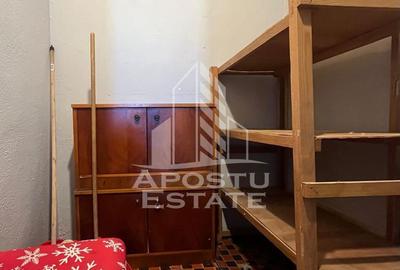 Apartament cu 3 camere în Aurel Vlaicu