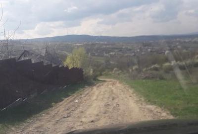 Teren de 1000 mp, în Bucium