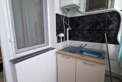 Garsonieră decomandată în Exterior Vest - 7