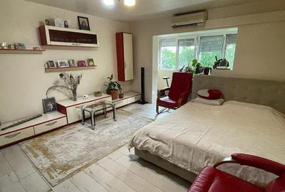 Apartament cu 3 camere decomandat în Central - 1