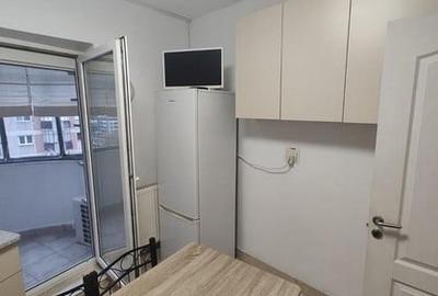 Apartament cu 3 camere decomandat, mobilat în Crângași - 9