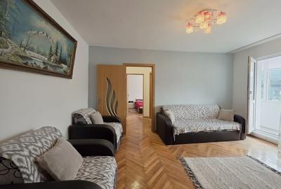 Apartament cu 3 camere semidecomandat, mobilat în Astra - 2