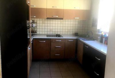 Casă cu Teren 3000 Mp în Central - 4