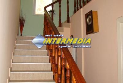 Casă individuală cu 7 camere cu Canalizare în Cetate - 12