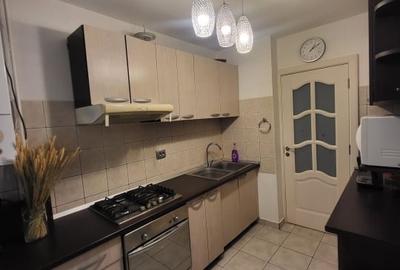 De inchiriat  apartament 4 camere renovat, centrala proprie si loc de parcare - 4