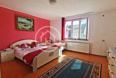 Casa de vanzare cu 4 camere, in zona Iosia, Oradea - 1