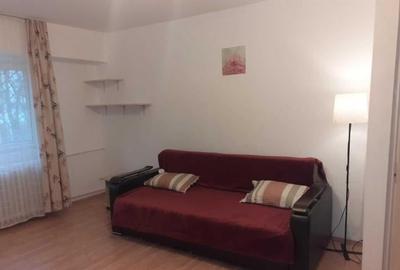 Garsonieră decomandată, mobilată în P-ța Muncii - 4