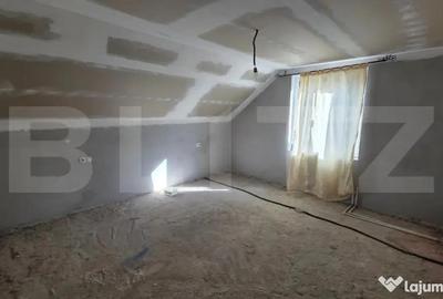 Casă cu 4 camere cu Teren 1000 Mp în Central - 13