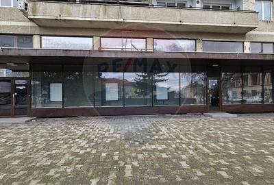 Spațiu comercial, de 340 mp, în Centrul Istoric