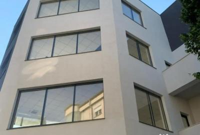 Spațiu comercial, de 385 mp, în Rovine - 1