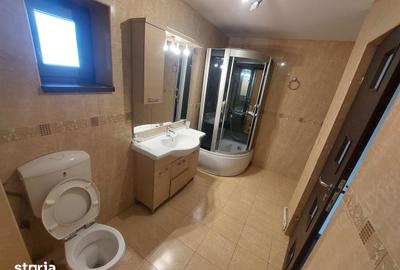 Casă cu 5 camere cu Teren 743 Mp în Central - 3