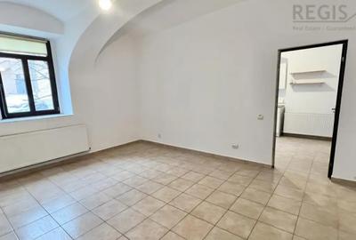 Spațiu comercial, de 38 mp, în Central - 3