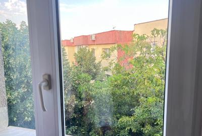 Inchiriere apartament 3 camere Drumul Sarii // Et. 4/4 // 97mp - 9