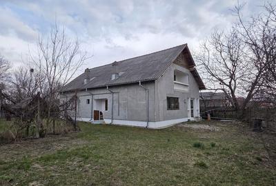 Casă cu 4 camere în Drăgăești-Pământeni - 4