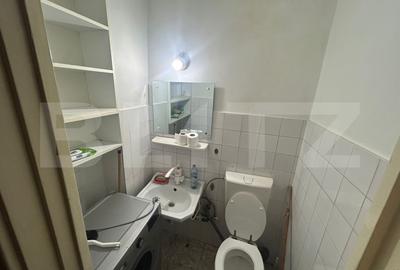 Apartament cu 4 camere, 70 mp, zona Podu Ros - 9