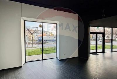 Spațiu comercial, de 270 mp, în Nord - 14