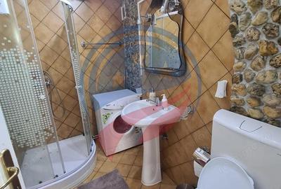 Apartament cu 2 camere decomandat în Central - 2