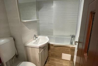 Proprietar vand apartament 3 camere semidecomandat mobilat complet si renovat - 3