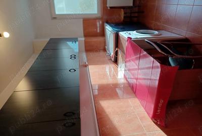Proprietar inchiriez apartament decomandat,1 camera, baie, bucatarie central, Medicina - 2