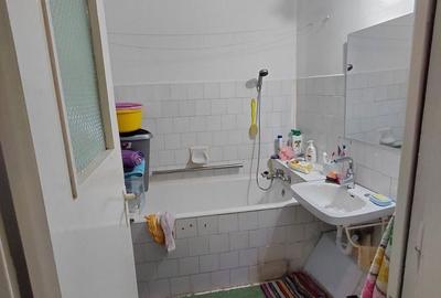 Apartament cu 3 camere decomandat în Roit - 5