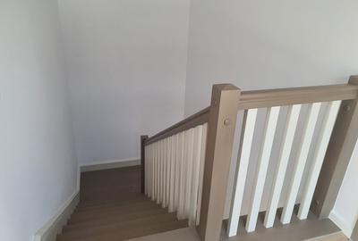 Monarch Soleil - finisaje de lux: parchet,usi, tamplarie lemn natural - 11