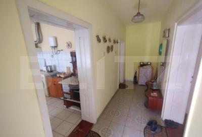 Casa 3 camere,120mp utili,1300 mp de teren intravilan,zona S - 3