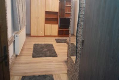 Garsonieră decomandată în Central - 2