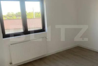 Casă cu 4 camere cu Teren 252 Mp în Central - 11