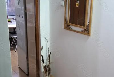 Apartament 3 camere situat la etajul 3 - 4