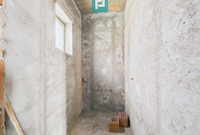 Casă individuală cu 5 camere cu Canalizare în Est - 28