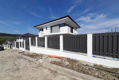 Casă individuală cu 4 camere cu Canalizare în Chinteni - 7