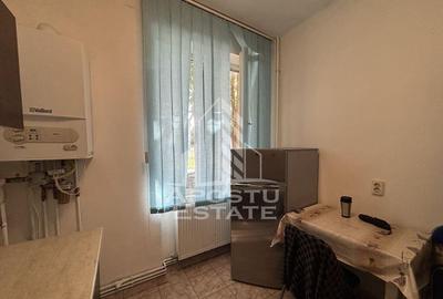Apartament cu o camera in zona Medicina, centrala proprie - 6