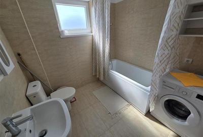 Apartament cu 2 camere semidecomandat, mobilat în Tractorul - 6