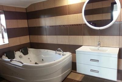 Casă cu 5 camere cu Teren 336 Mp în Central - 9