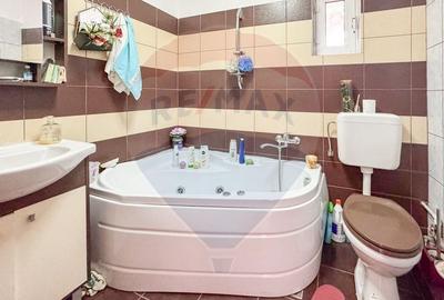 Casă cu 14 camere cu Teren 221 Mp în Coiciu - 12