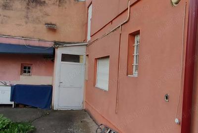 Teren de 1800 mp, în Central - 15