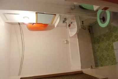 Apartament cu 2 camere decomandat în Vasile Aaron