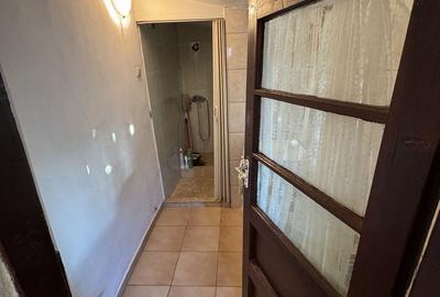 Casă cu 4 camere cu Teren 280 Mp în Rahova