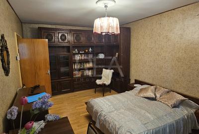 Apartament cu 4 camere decomandat, mobilat în Iancului