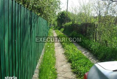 Casă cu 9 camere cu Teren 1737 Mp în Central - 3