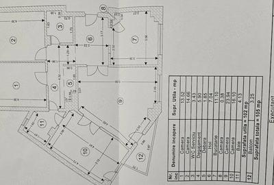 Apartament cu 4 camere decomandat în Noua