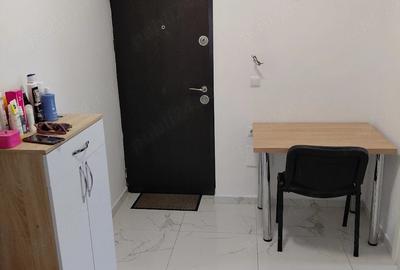 Garsonieră decomandată în Central