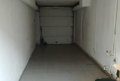 Casă cu 10 camere cu Canalizare în Central - 8