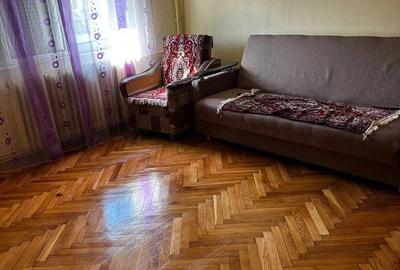 Apartament cu 2 camere semidecomandat în Gojdu