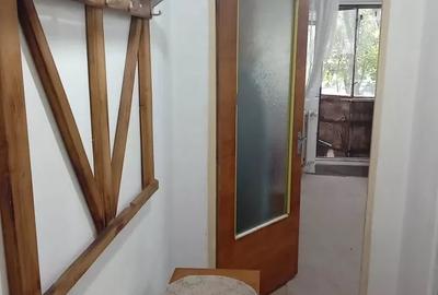 Garsonieră semidecomandată, mobilată în Crângași